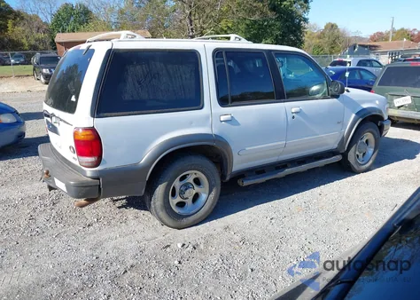 2000 Ford Explorer Xlt from USA, damaged, VIN 1FMZU63E2YZC67651